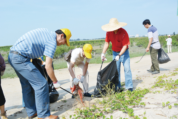 �������V������������