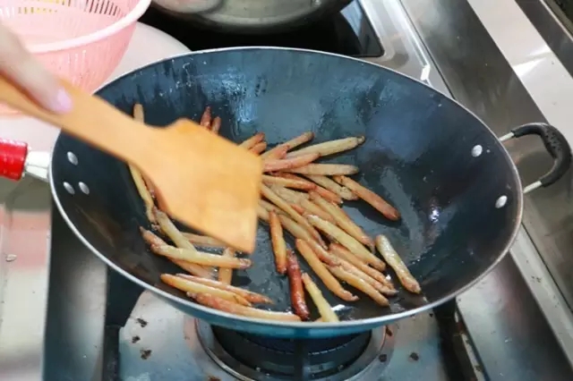 �������V������������