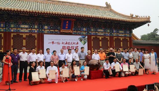 �����������V������������