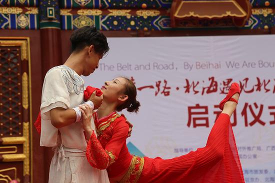 �����������V������������