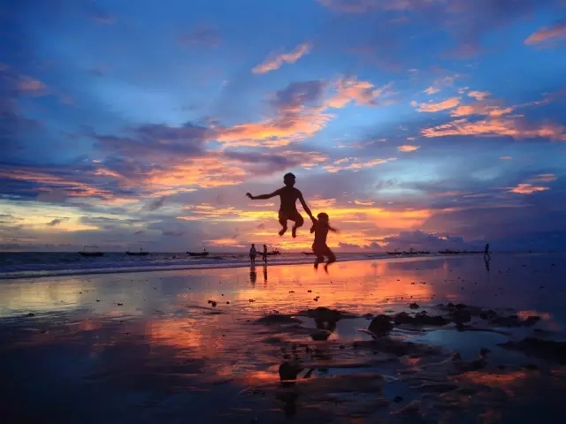 �����������V������������