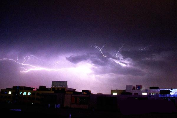 ����������V������������